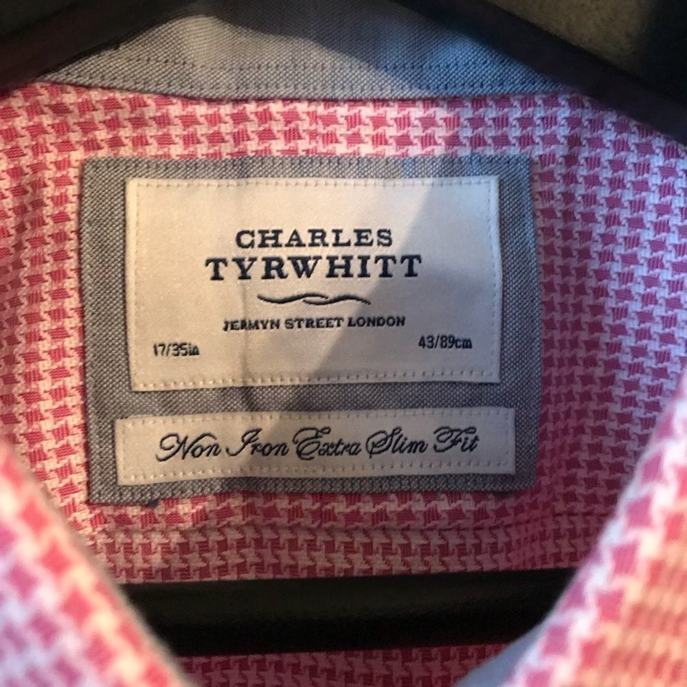Charles Tyrwhitt Non-Iron Extra Slim Fit 17/35in